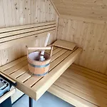 Pierside - Pier 4 * ハーフクルーク